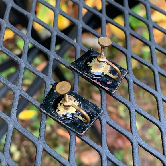 🤩3/$20 Vintage Green Abstract Enamel Earrings Screw Back Modernist Splatter VTG - Picture 6 of 9